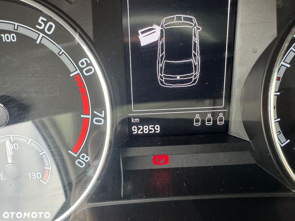 Skoda Fabia 1.0 TSI Style Color - 10