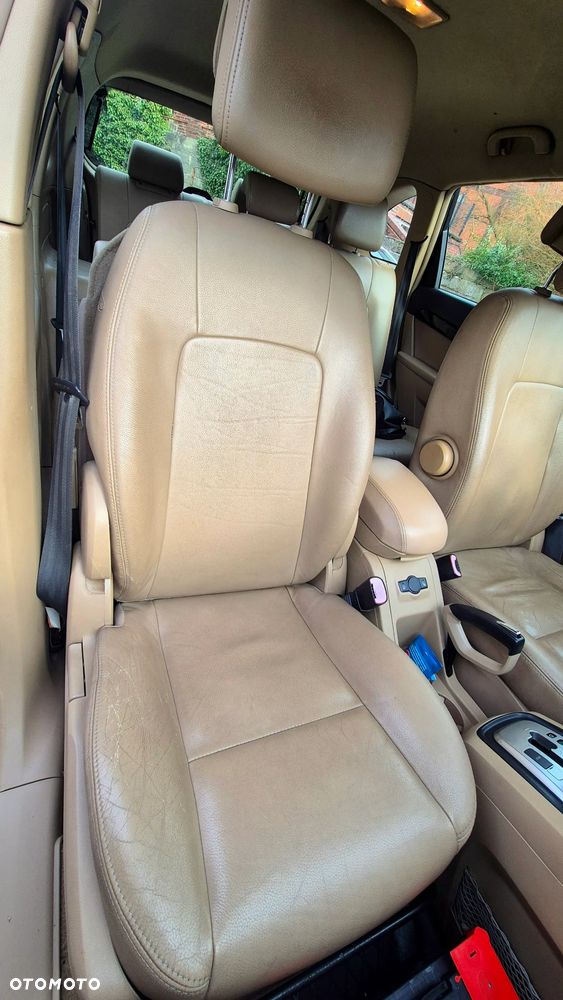 Chevrolet Captiva 3.2 LT (deu) - 29