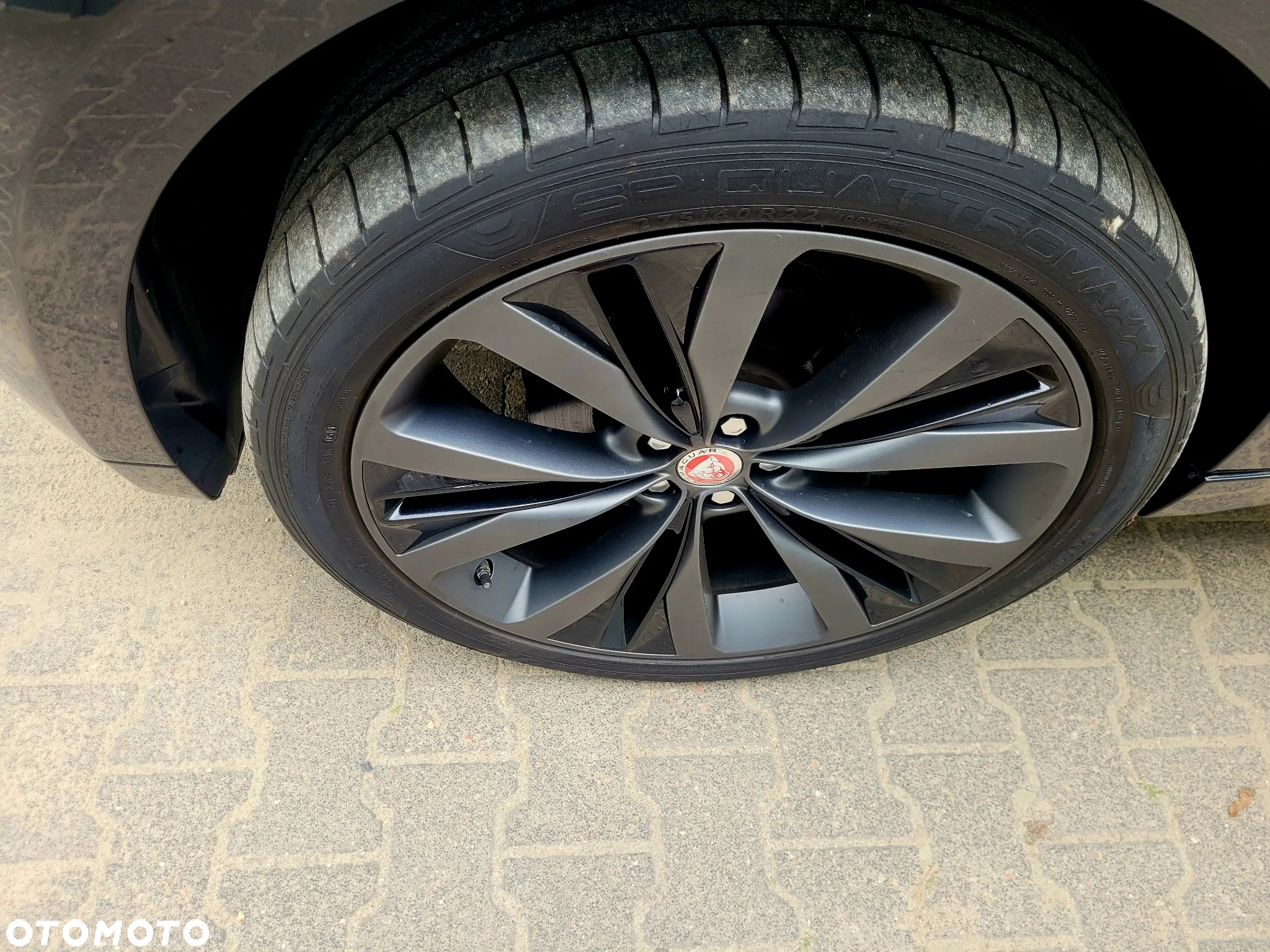 Jaguar F-Pace 2.0 i4D AWD R-Sport - 12