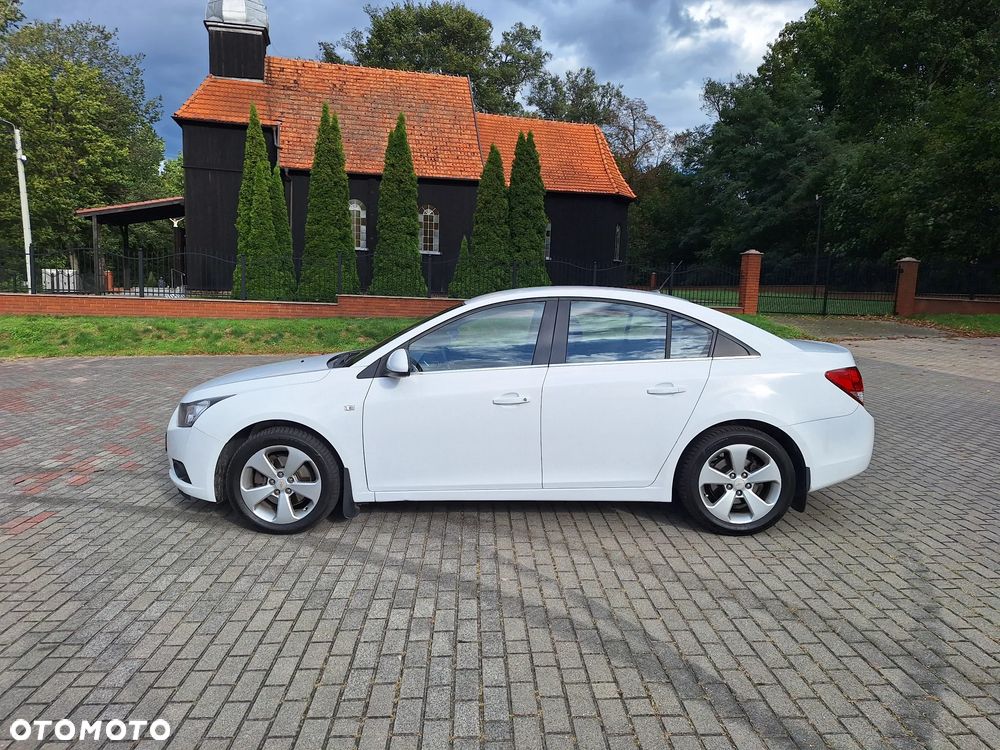 Chevrolet Cruze 2.0 D LT+ - 12