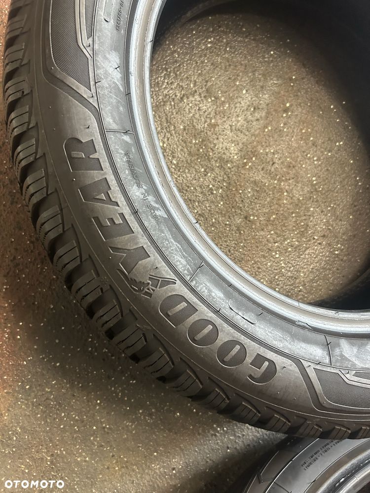 2x 205/60R16 92H GOODYEAR ULTRA GRIP 9+ opony zimowe M+S 3PMSF - 6