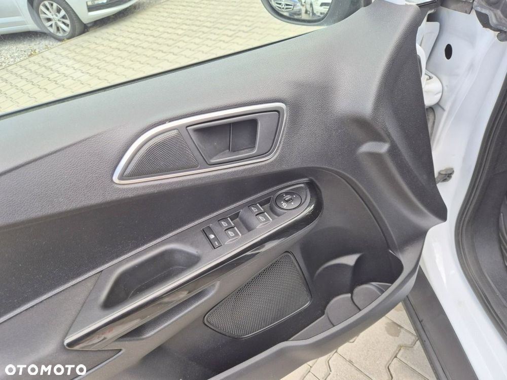 Ford B-MAX 1.6 TDCi Titanium - 29