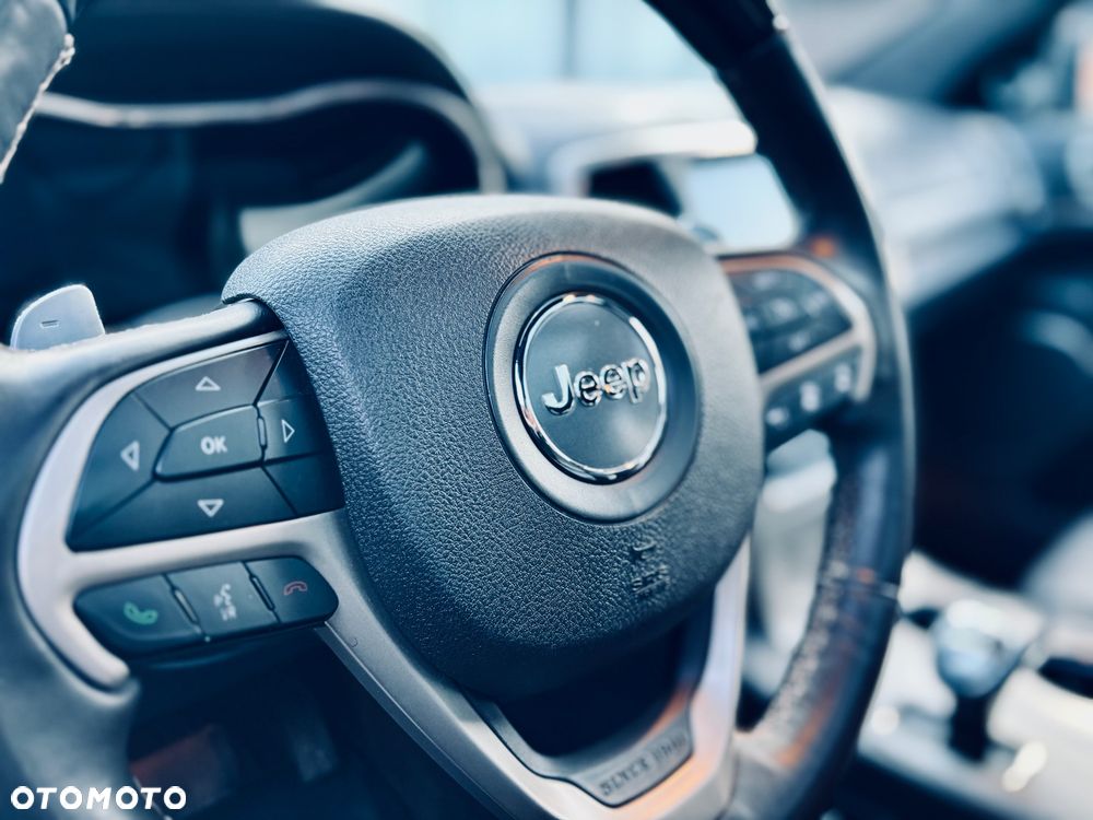 Jeep Grand Cherokee 3.0 CRD Overland Summit - 24