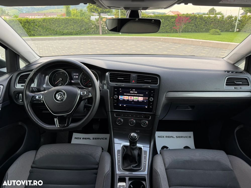Volkswagen Golf 1.6 TDI SCR Comfortline - 15