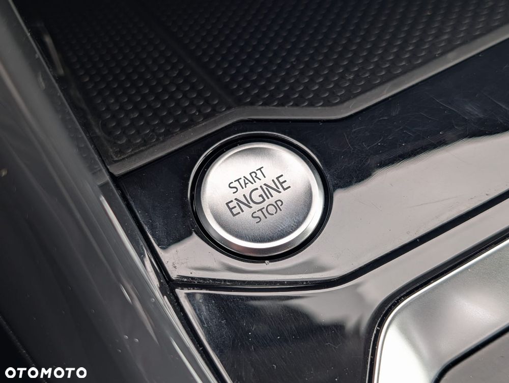 Volkswagen T-Roc 1.5 TSI GPF ACT Premium DSG - 19