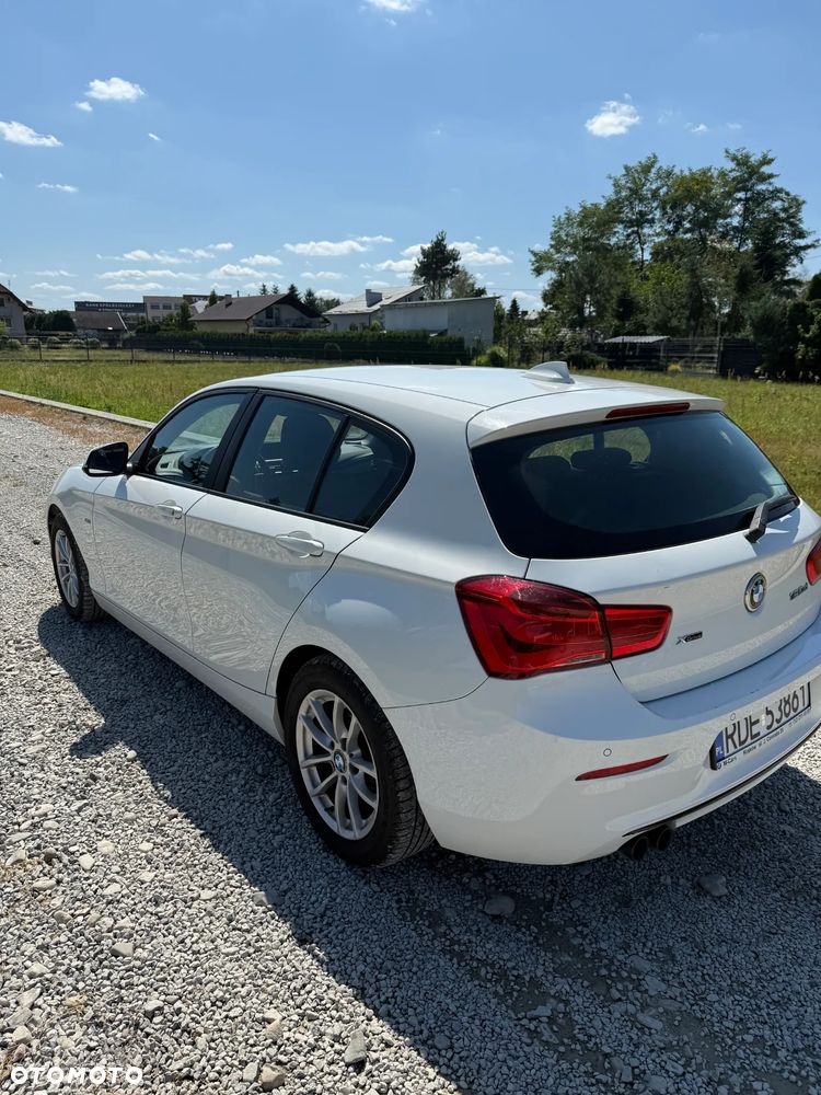 BMW Seria 1 120d Sport Line - 12