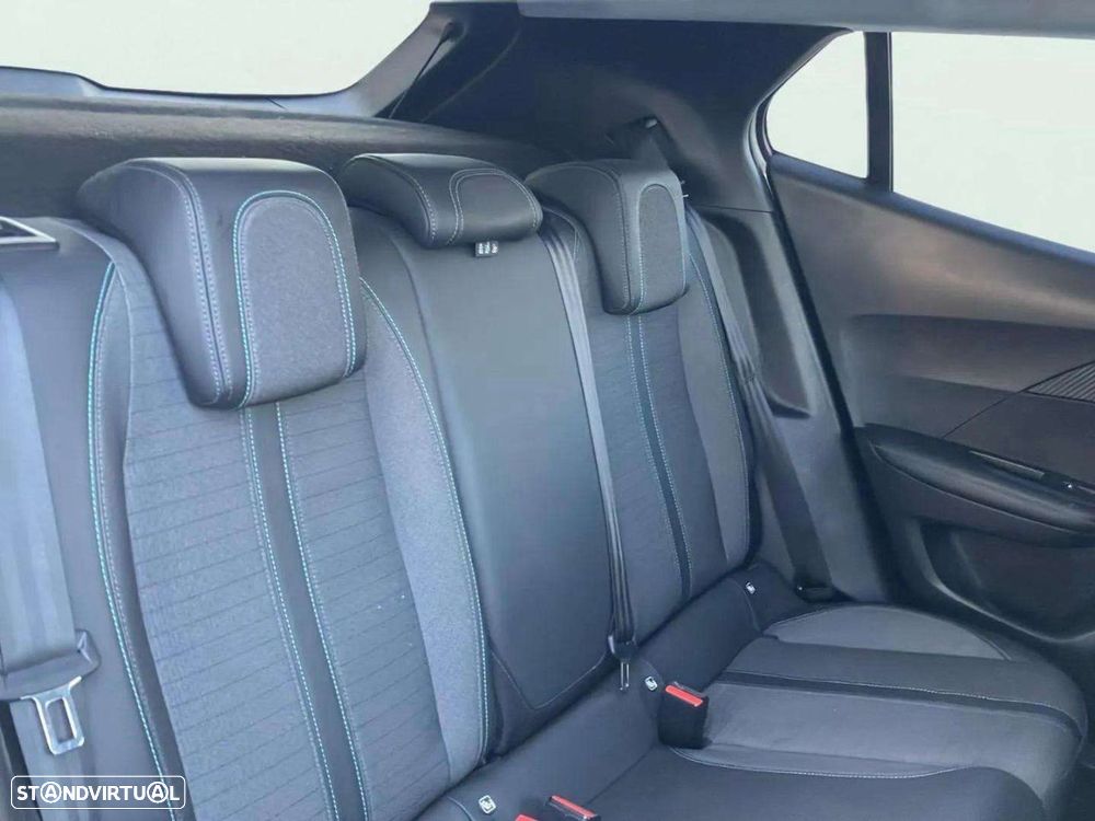 Peugeot 2008 1.2 PureTech Allure - 13