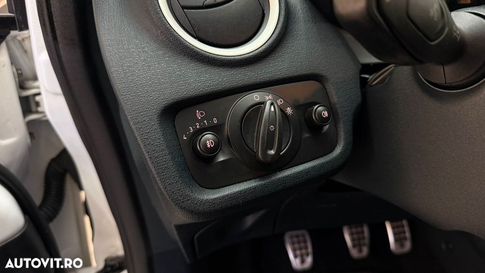 Ford Fiesta 1.6 TDCi Ghia - 23