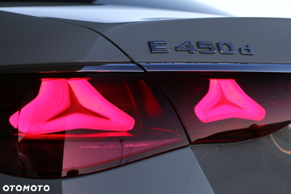 Mercedes-Benz Klasa E - 15