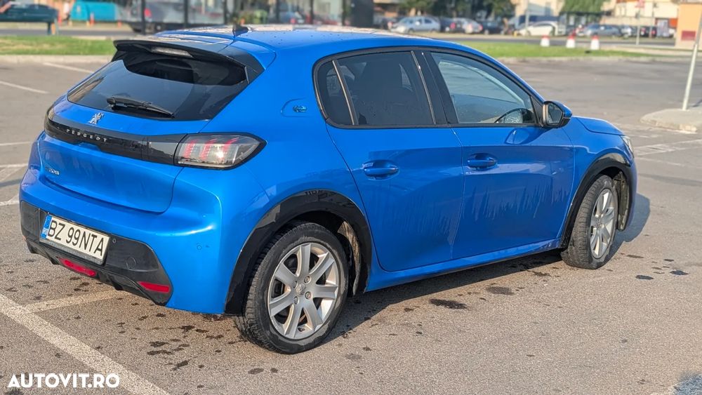 Peugeot 208 e-208 Allure - 6