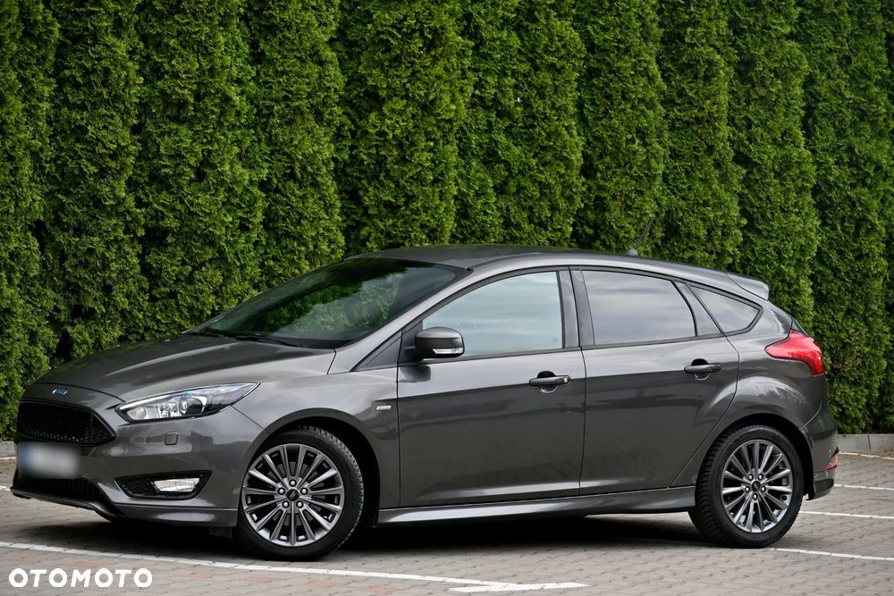 Ford Focus 1.5 EcoBoost ST-Line - 5