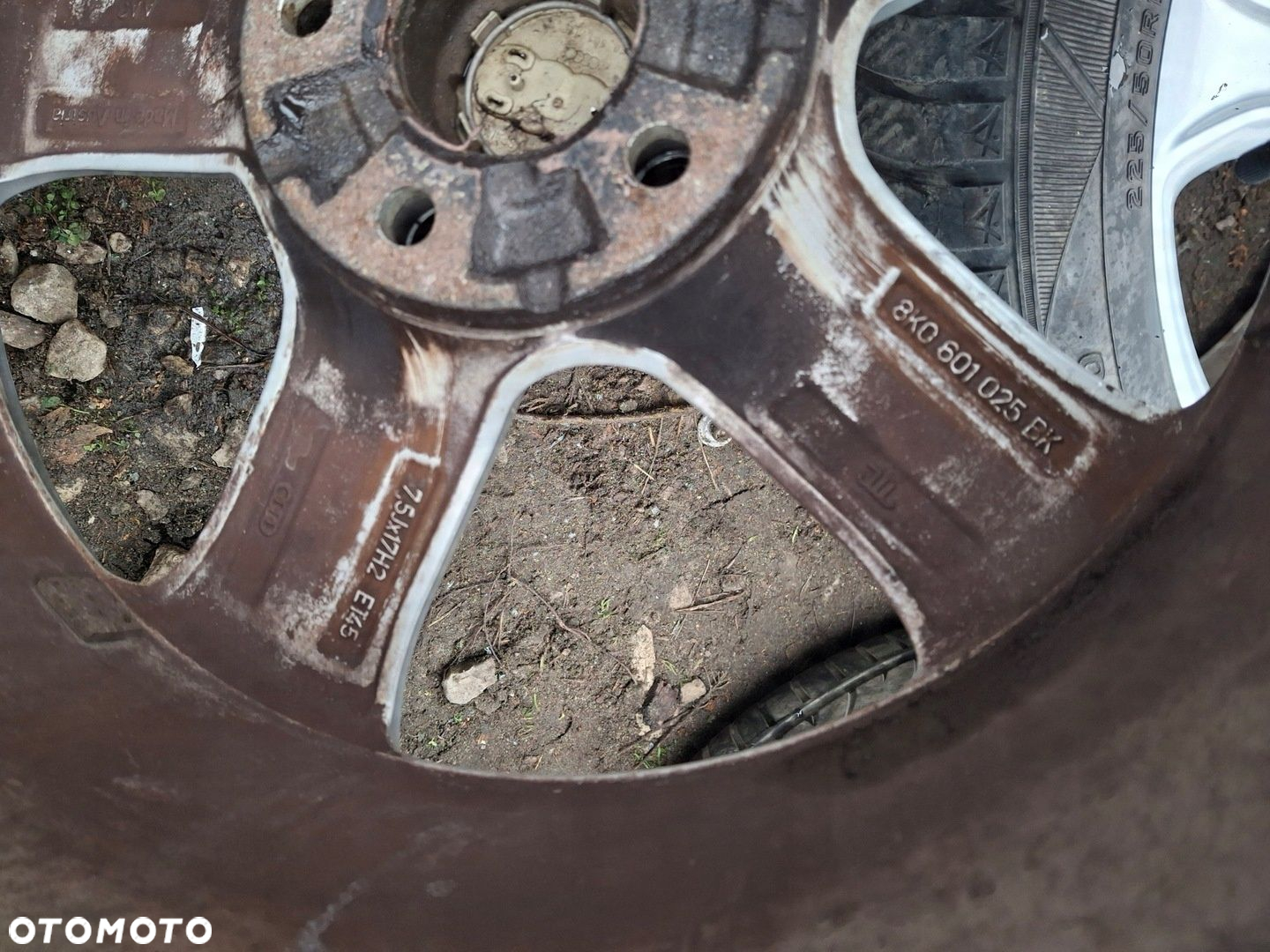 AUDI A4 B8 A5 8T KOŁA FELGI ALUMINIOWE 7,5x17 ET45 8K0601025BK - 6