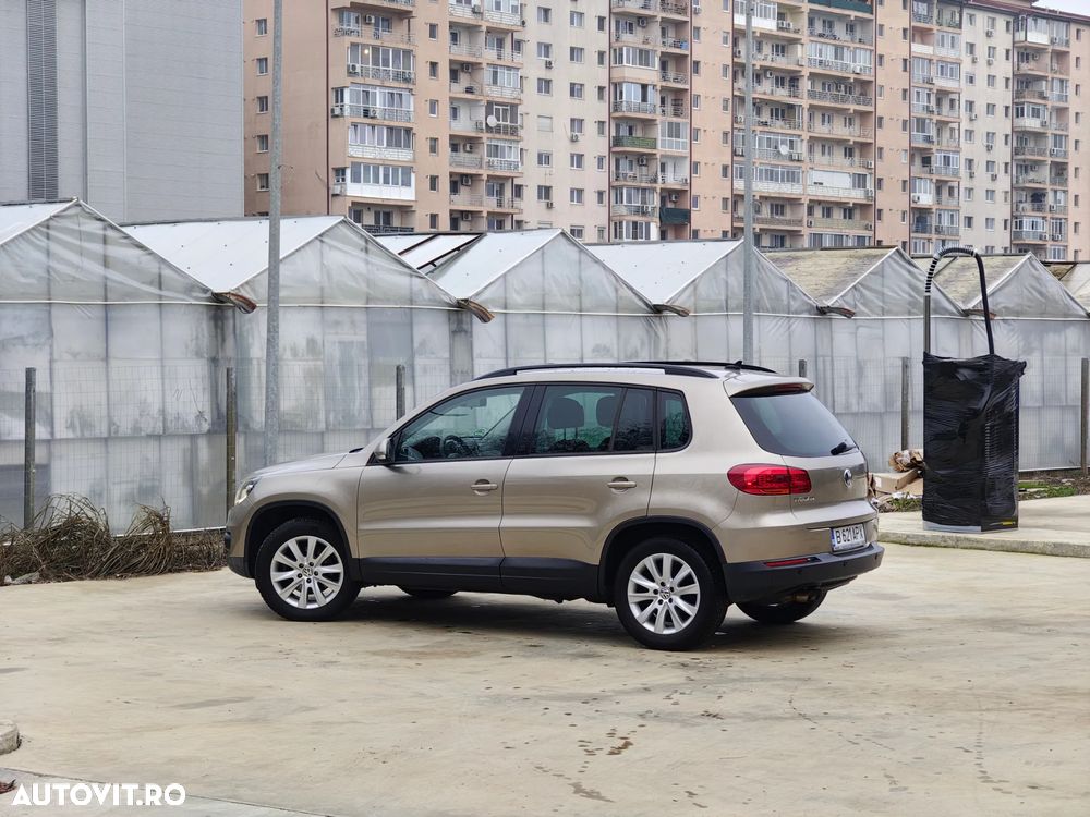 Volkswagen Tiguan 1.4 TSI BMT Sport&Style - 9