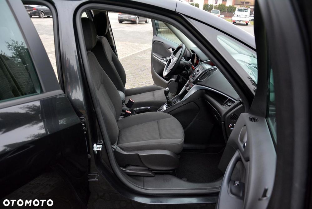 Opel Zafira 1.4 Turbo Business Innovation - 23