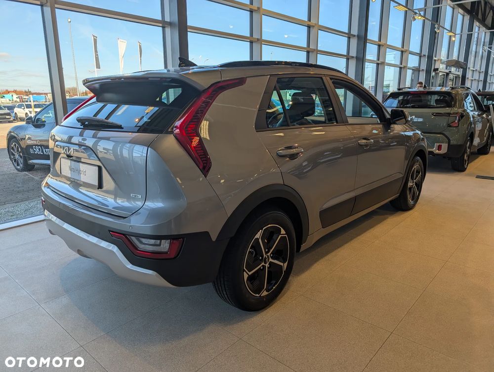 Kia Niro 1.6 GDI Hybrid M - 3