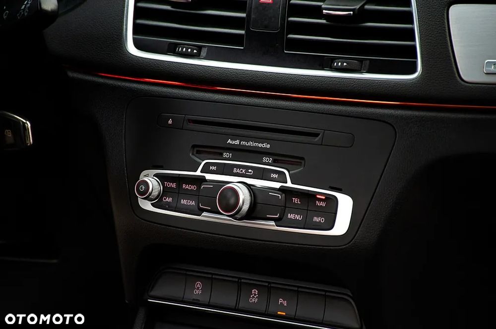 Audi Q3 2.0 TDI Quattro S tronic - 27