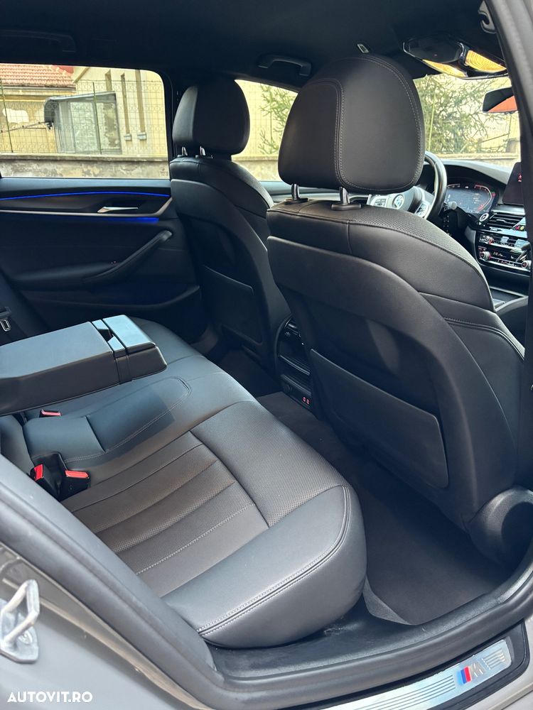 BMW Seria 5 520d Touring Aut. M Sport Edition - 13