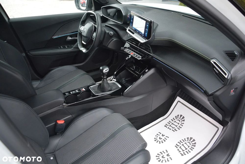 Peugeot 2008 PureTech 130 GT Pack - 20