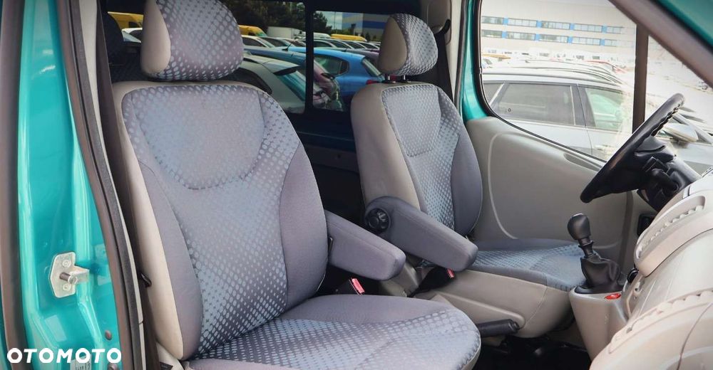Renault Trafic - 17