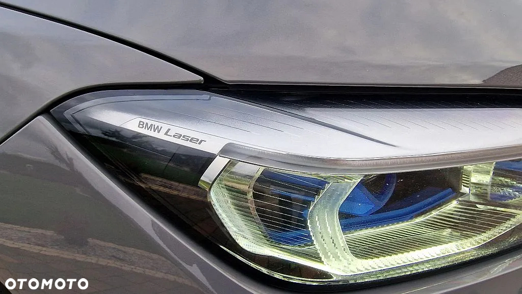 BMW Seria 7 750i xDrive sport - 36