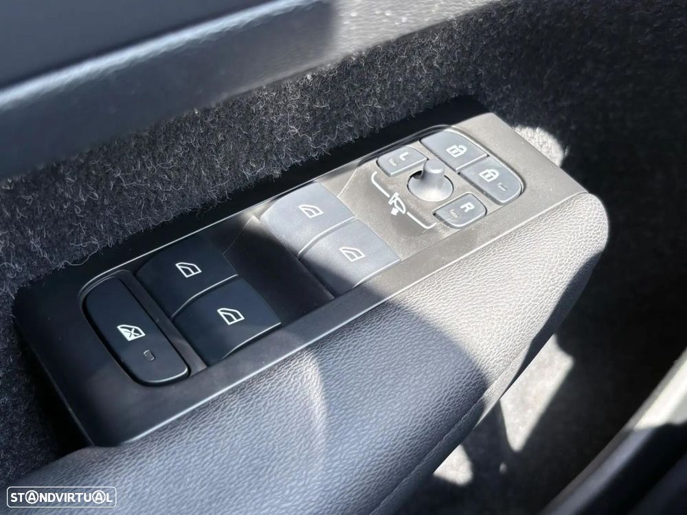 Volvo XC 40 1.5 T5 PHEV R-Design Expression - 38