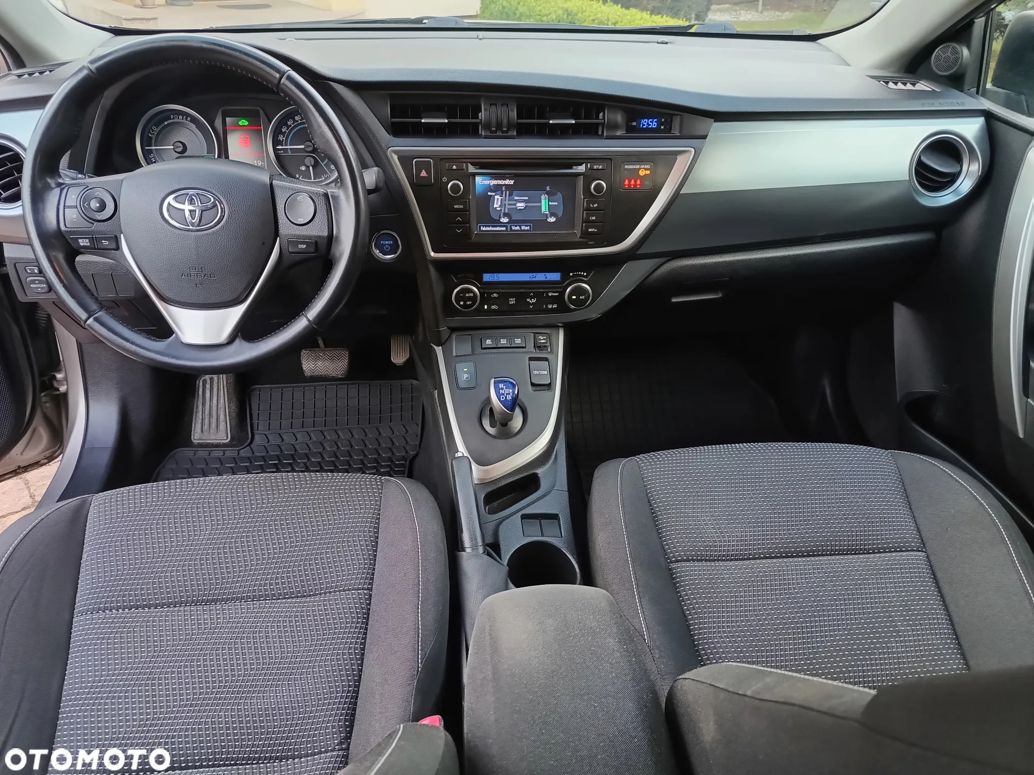 Toyota Auris 1.8 Hybrid Life - 7