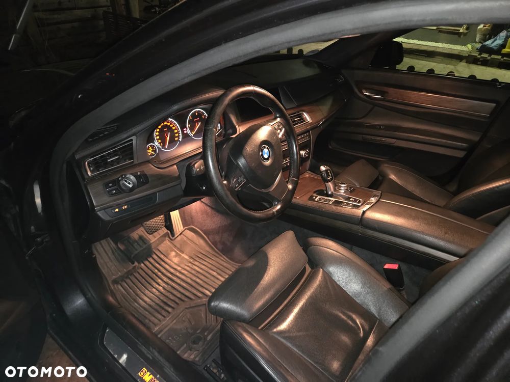 BMW Seria 7 730d Blue Performance - 18