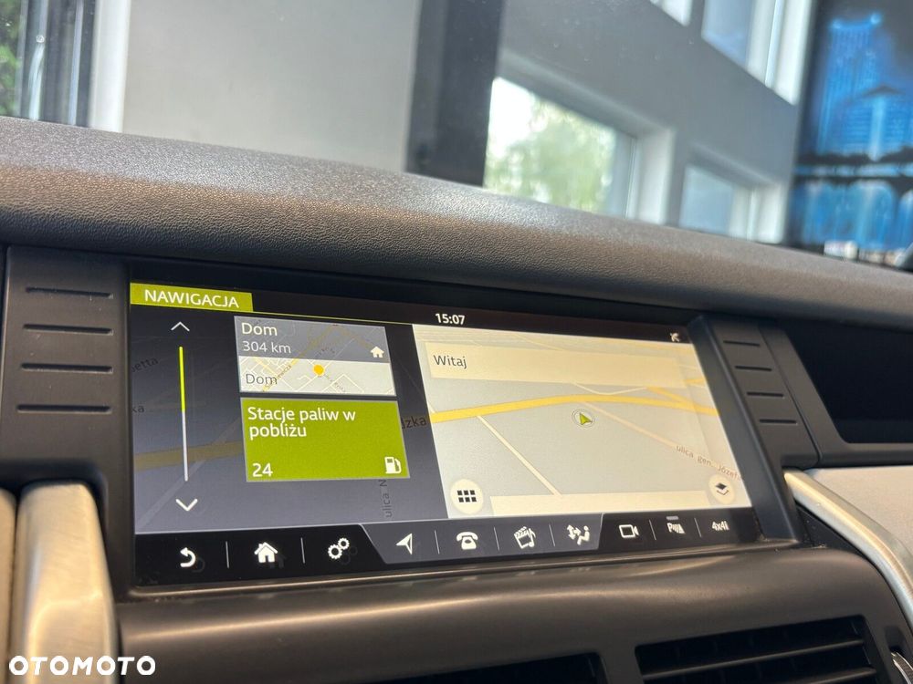 Land Rover Discovery Sport - 18