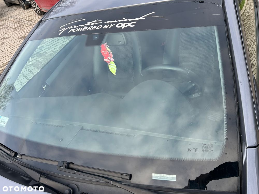 Opel Astra 2.0 T Cosmo - 33