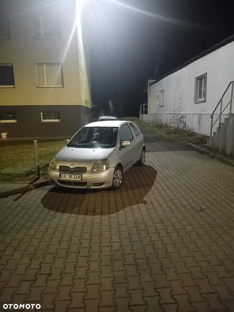 Toyota Yaris 1.3 Terra Plus - 3