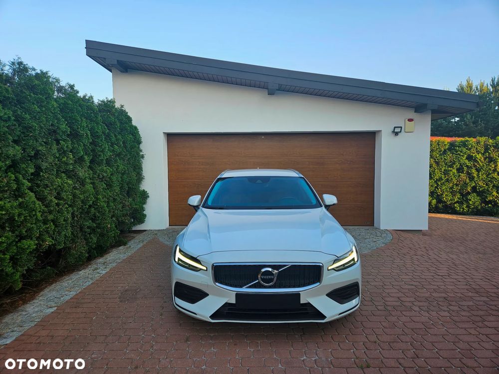 Volvo V60 T4 Momentum Pro - 4