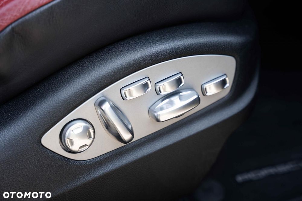 Porsche Macan Standard - 25