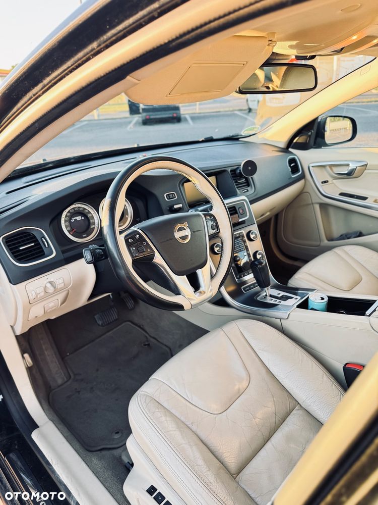 Volvo S60 D3 Geartronic Summum - 12
