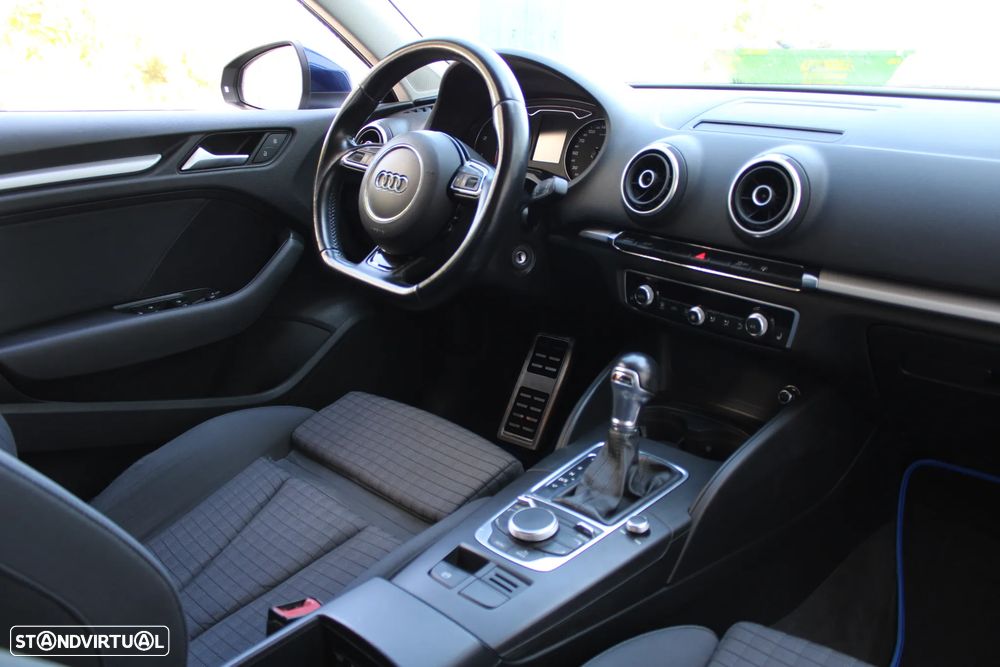 Audi A3 Sportback 1.6 TDI (clean diesel) S tronic S line Sport Pack - 10