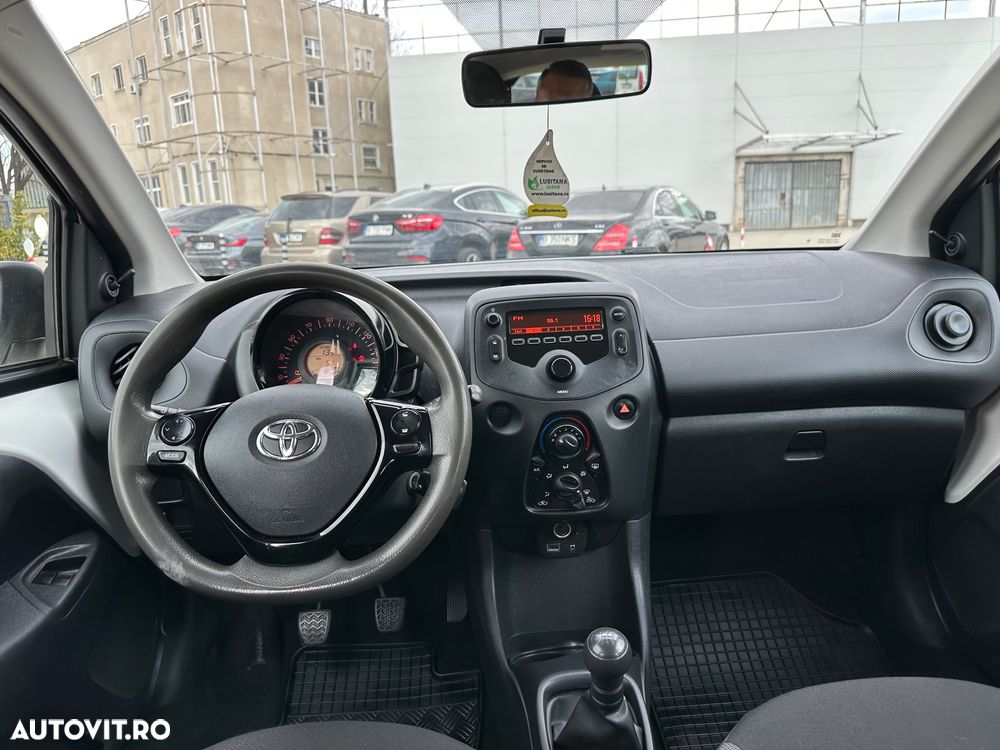 Toyota Aygo 1.0 VVY-I 5 usi X-play - 9
