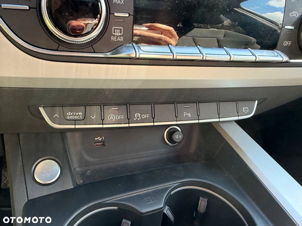 Audi A4 Avant 40 TDI S tronic S line - 22