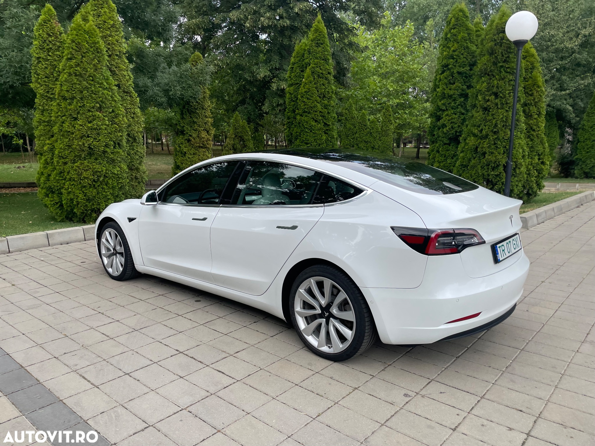 Tesla Model 3 AWD Dual Motor - 10