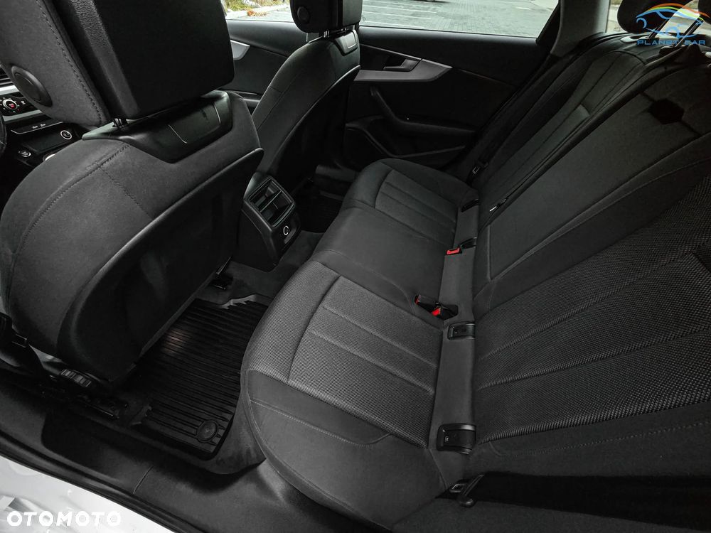 Audi A4 Avant 2.0 TDI ultra S tronic sport - 18