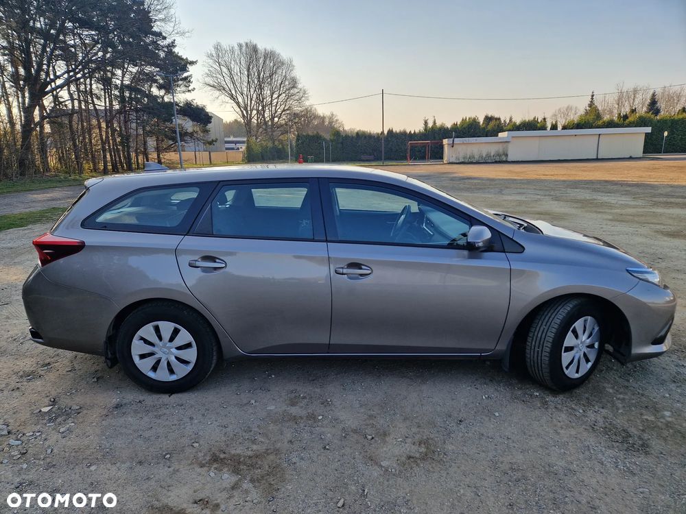 Toyota Auris 1.6 Active - 8
