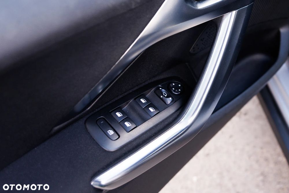 Peugeot 2008 1.5 BlueHDi Allure - 13