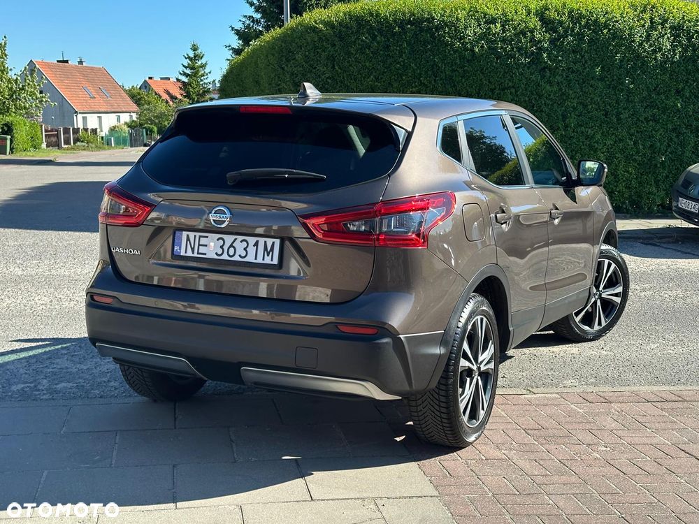 Nissan Qashqai - 2