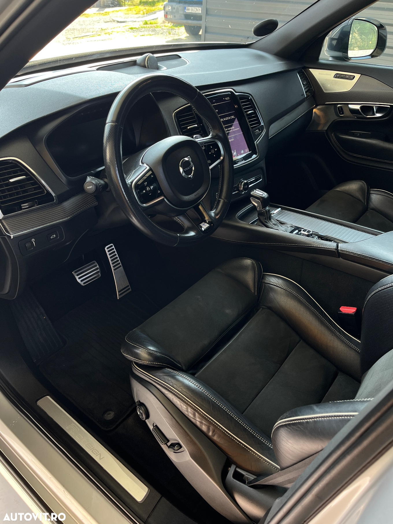 Volvo XC 90 D5 AWD Geartronic RDesign - 8