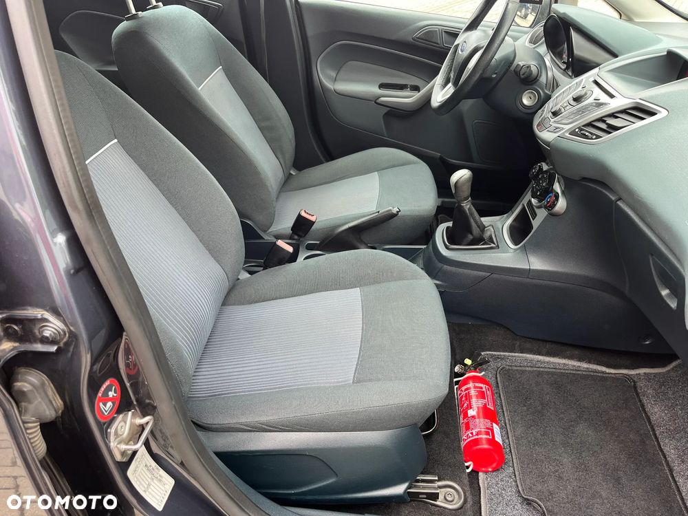 Ford Fiesta - 19