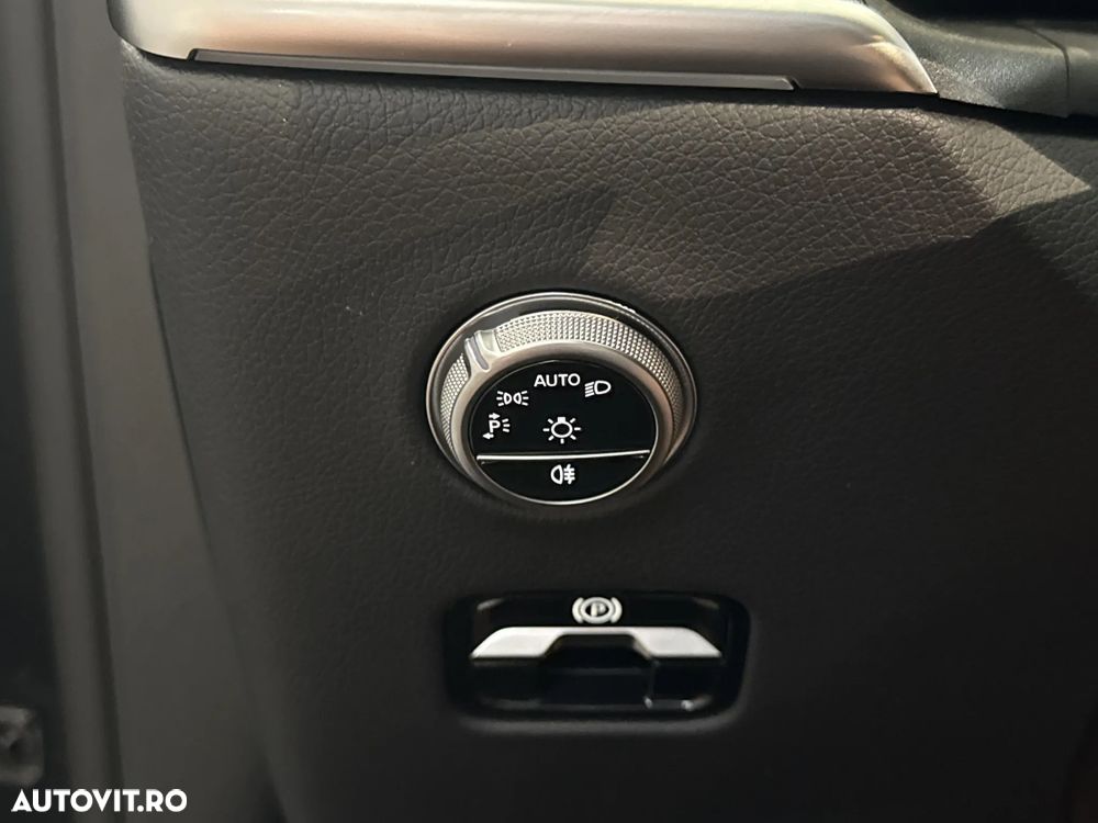 Mercedes-Benz GLC Coupe 300 4MATIC MHEV - 17