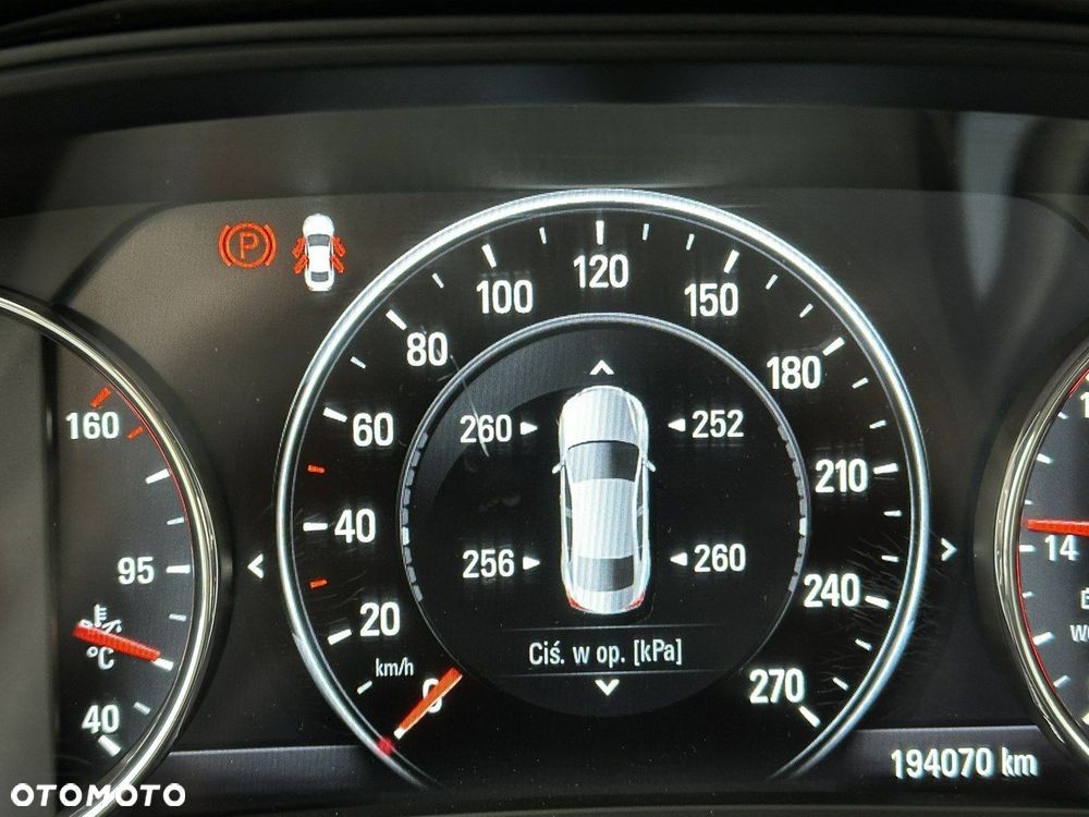 Opel Insignia 2.0 CDTI Cosmo S&S - 27