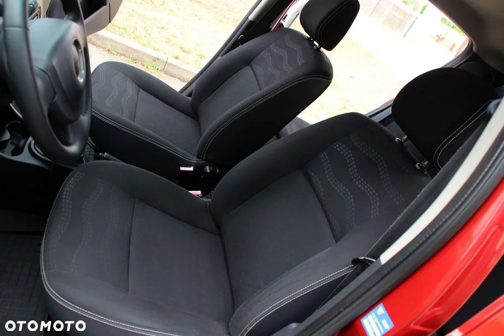 Dacia Sandero Stepway 1.6 - 22