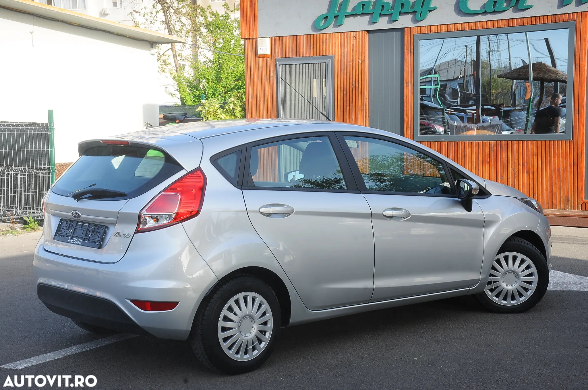 Ford Fiesta 1.6 TDCi DPF Trend - 4