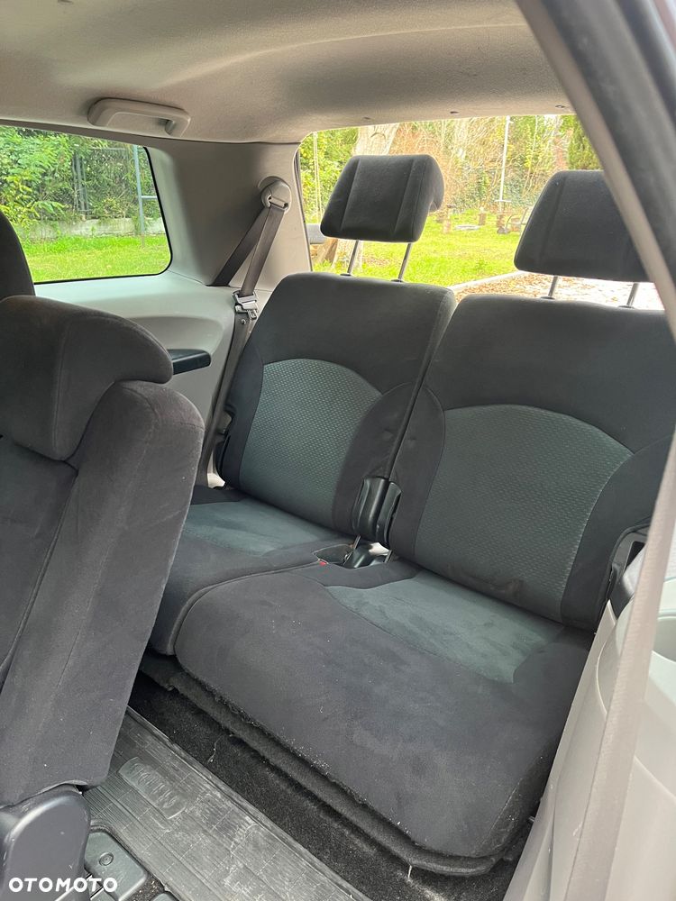 Mitsubishi Grandis 2.4 Automatik Intense - 9