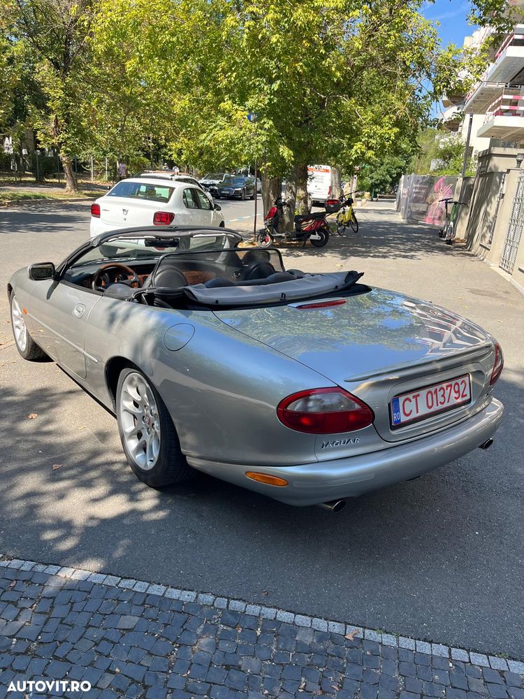 Jaguar XKR - 2