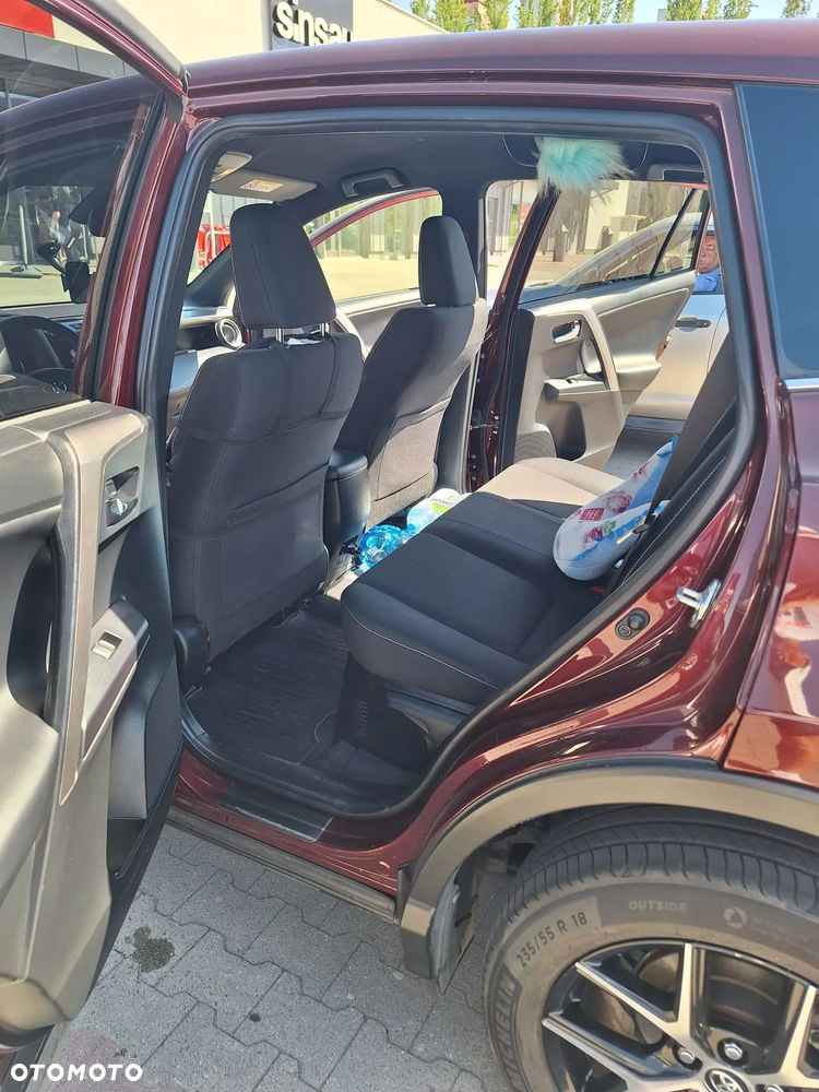 Toyota RAV4 - 7